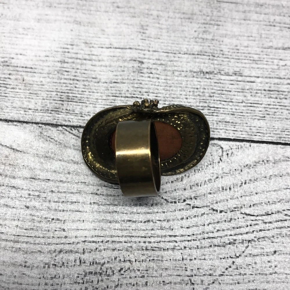 ARTISAN style brass faux gemstone faux amber big statement ring - Picture 4 of 6